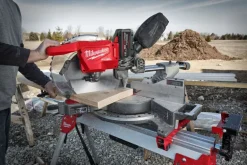 Akkukatkaisu- ja jiirisaha