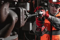 Akkumutterinväännin