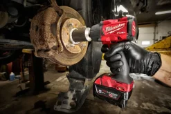 Akkumutterinväännin