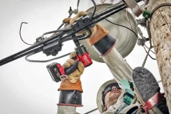 Akkumutterinväännin