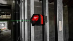 Alkaliristiviivalaser