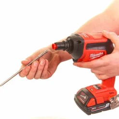 Automaattiruuvinväännin