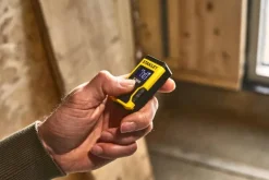 Laseretäisyysmittalaite