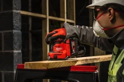 M18™ -tasohiomakone