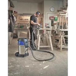 Märkä- ja kuivaimuri