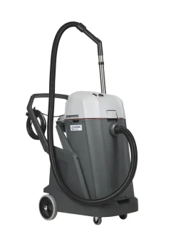 Märkä- ja kuivaimuri