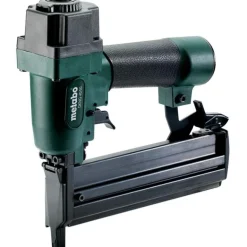 Niitti- ja naulapistooli