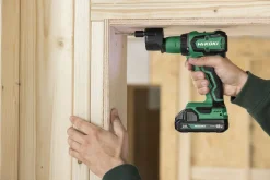 Porakone/ruuvinväännin