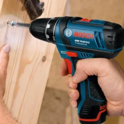 Porakone-ruuvinväännin