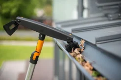 Räystäskourun puhdistaja