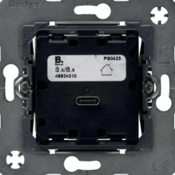 USB-latauspistorasia